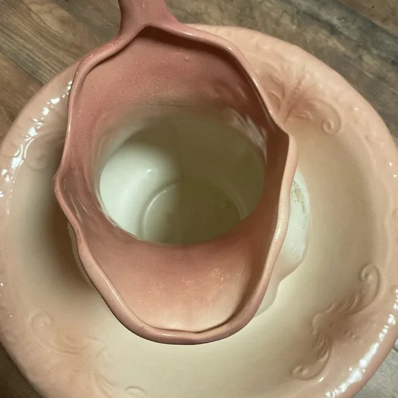 Pitcher & wash bowl 1940’s century mint condition